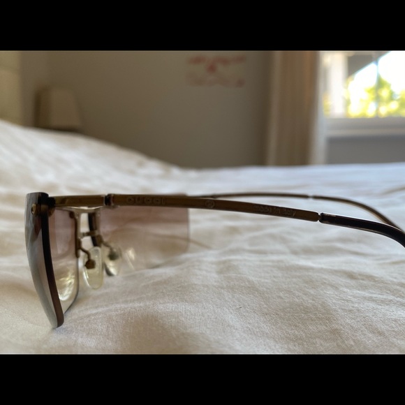 100% Authentic Gucci Sunglasses - Picture 3 of 4